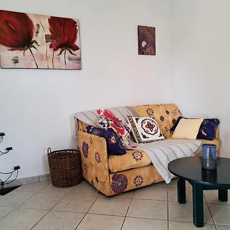 To Pefko House Holiday home *
